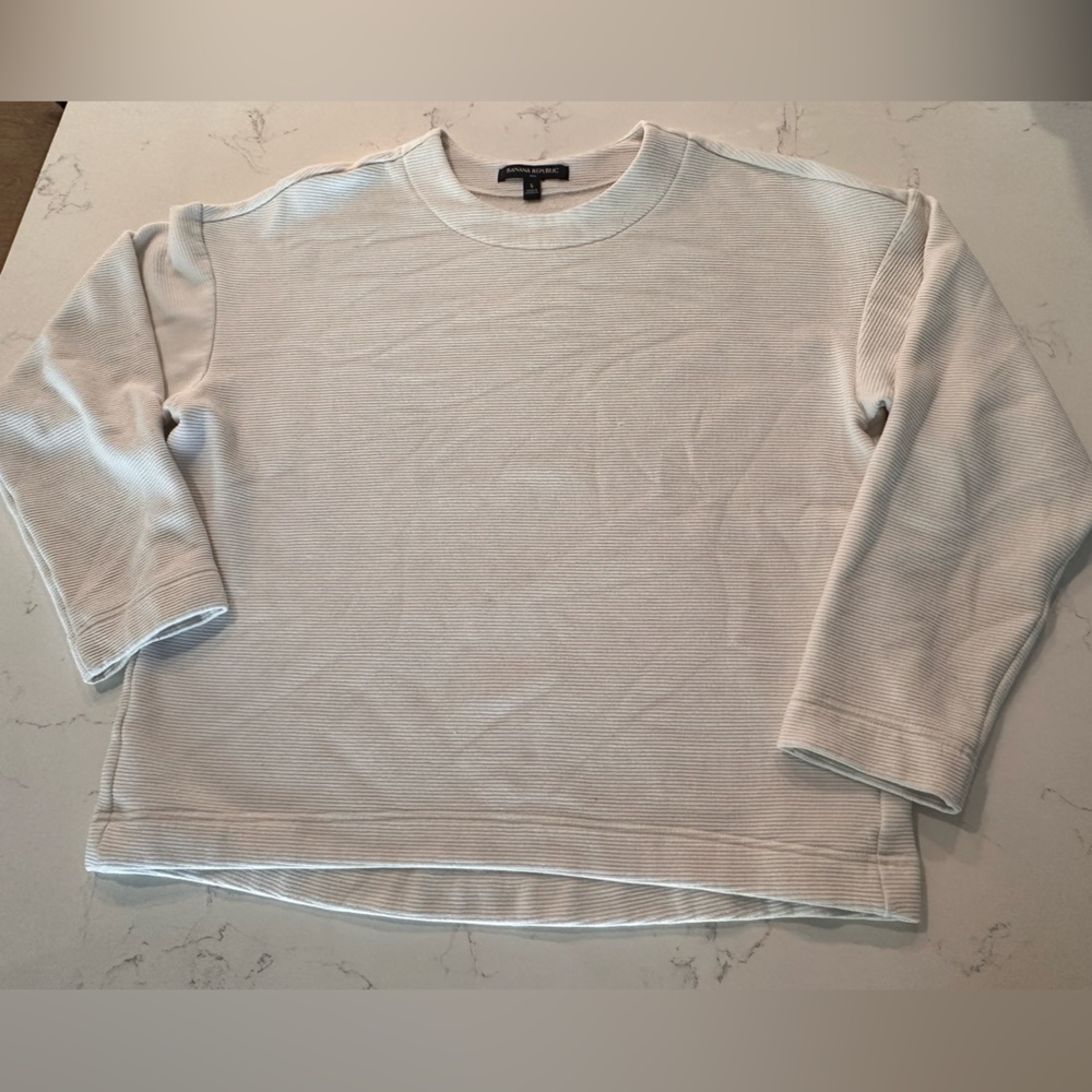 Banana Republic Cream Crewneck Sweater